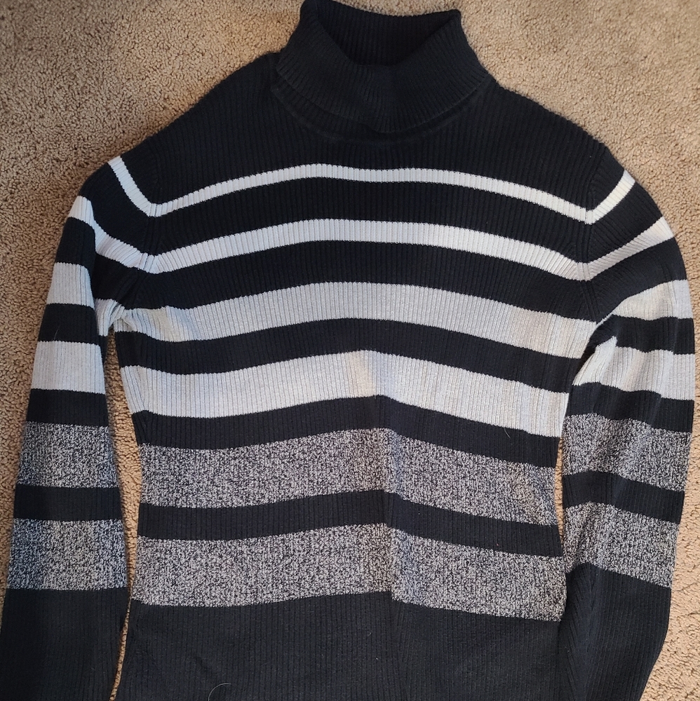 Liz Claiborne, Medium, Black and Gray Turtleneck Sweater